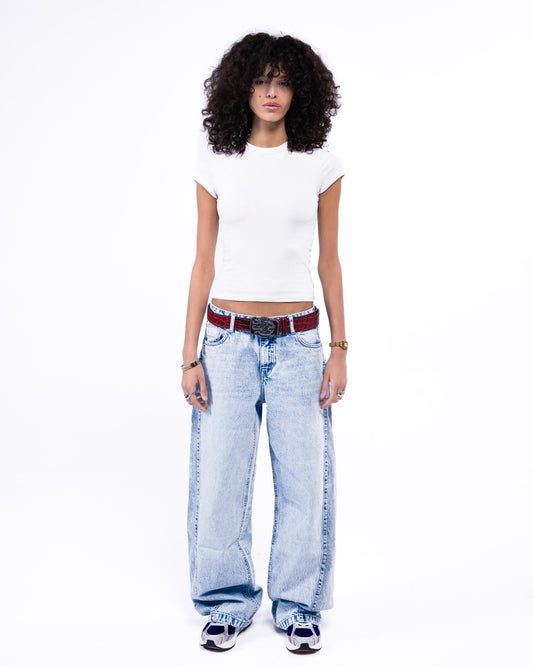Barrel Wide-Leg Jeans.